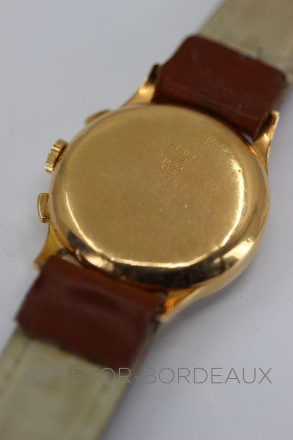 Chronographe Suisse boitier or 18 carats - photo 7