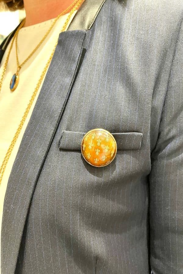 Broche Ancienne Ambre Fleur de Lys - photo 2