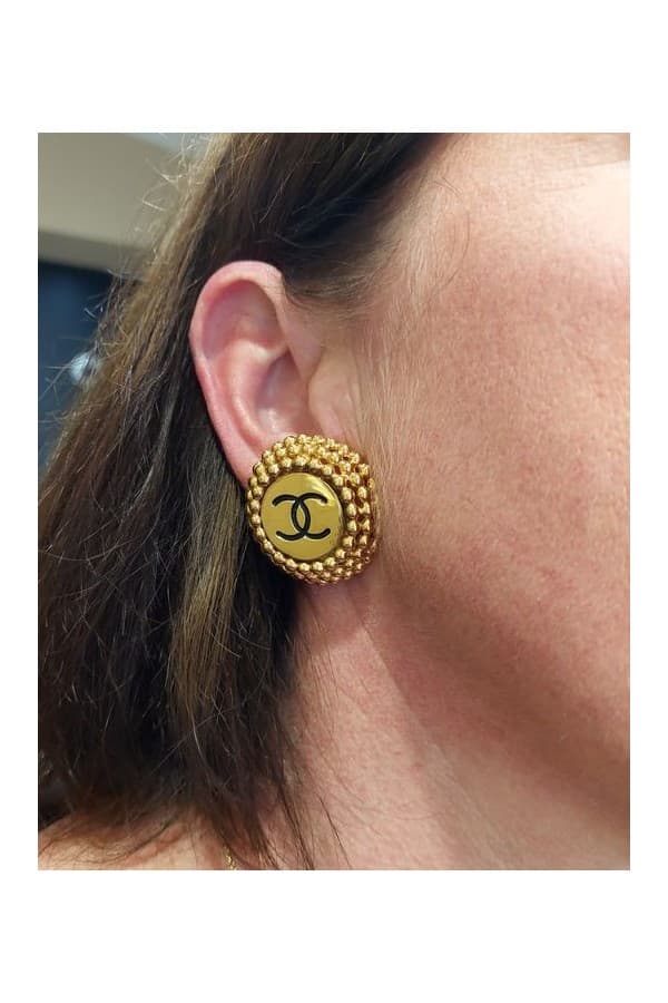 Clips Signés Chanel - photo 2