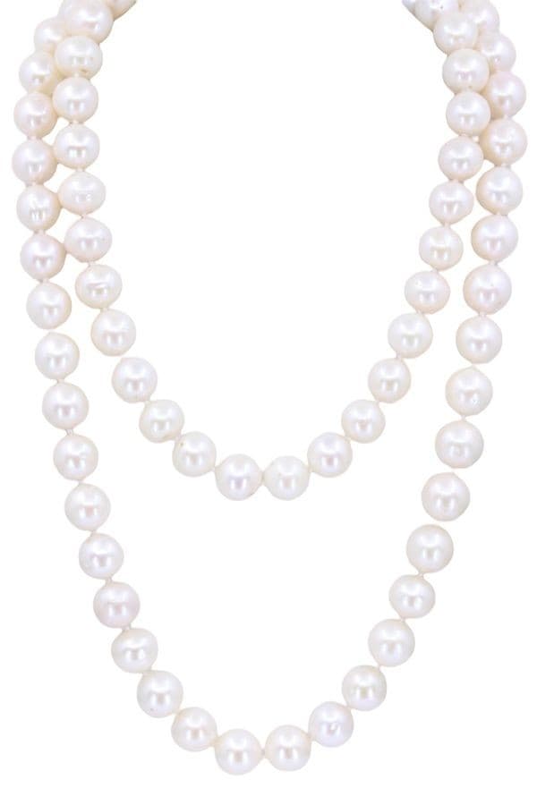 Collier de Perles Opera
