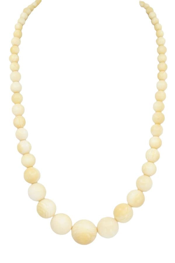 Collier Ancien Ivoire