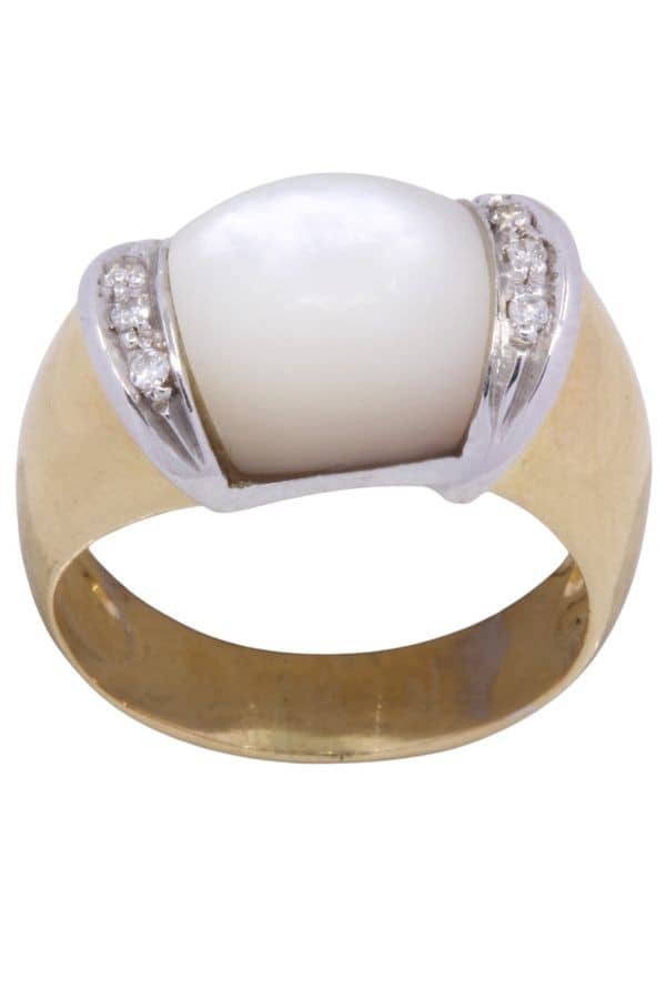BAGUE MODERNE NACRE ET DIAMANTS, photo 2 sur 3