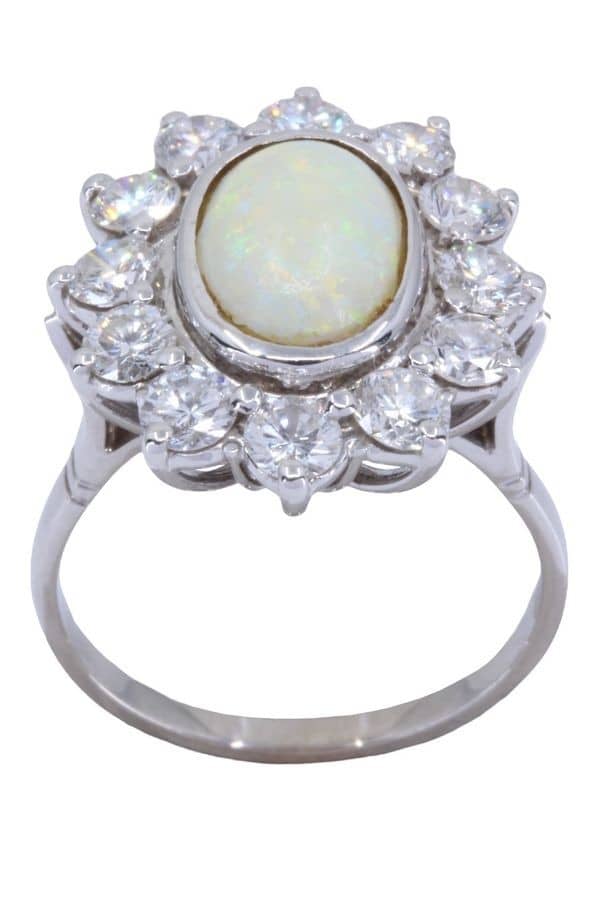 BAGUE OPALE ET DIAMANTS, photo 2 sur 3