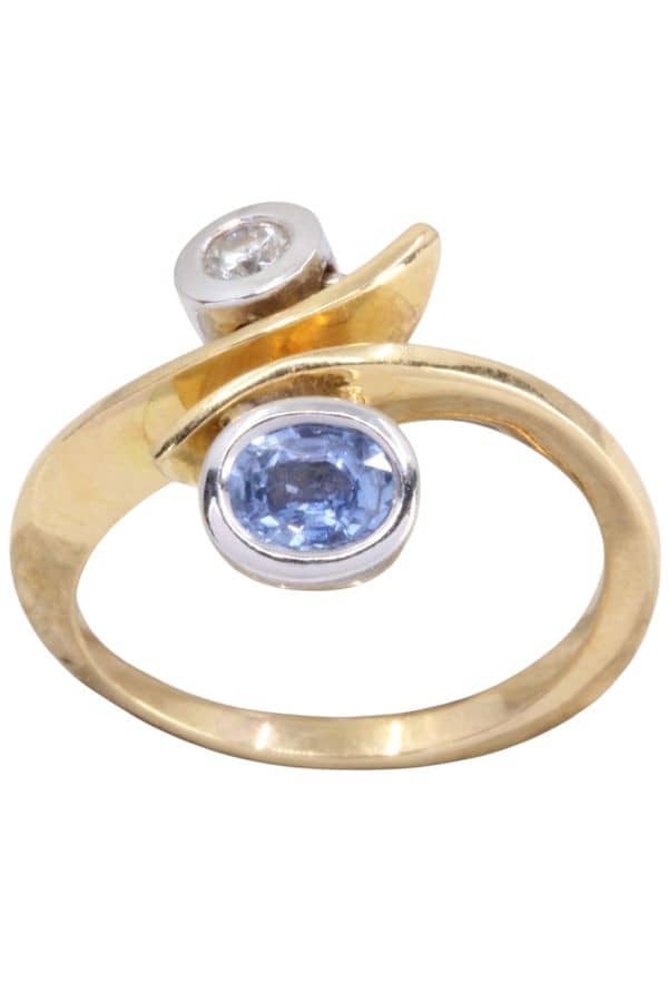BAGUE 2 ORS SAPHIR ET DIAMANT, photo 2 sur 3