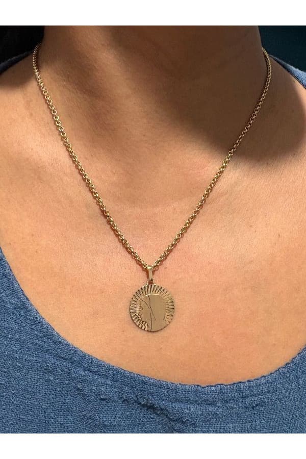 Médaille Vierge Ancienne - photo 2