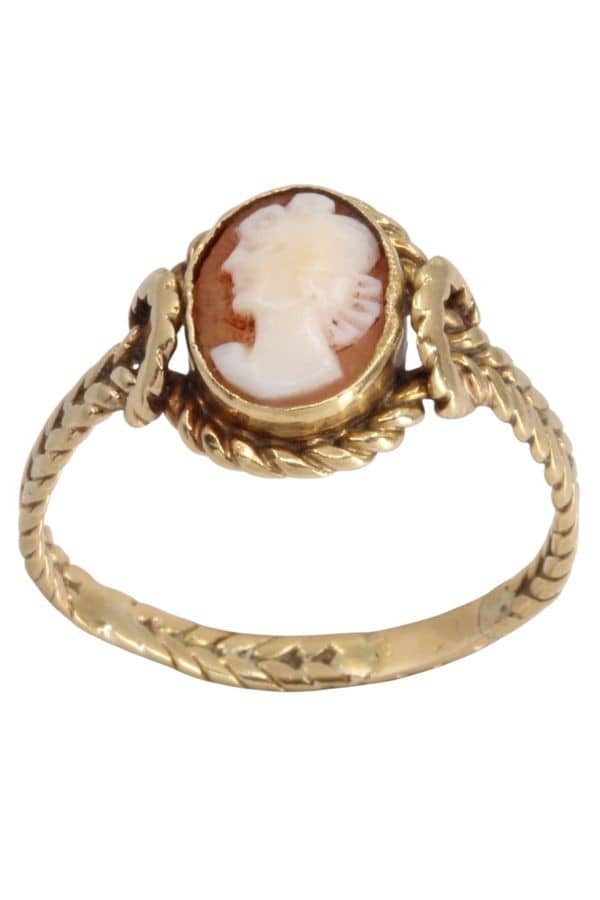 BAGUE ANCIENNE CAMÉE, photo 2 sur 3