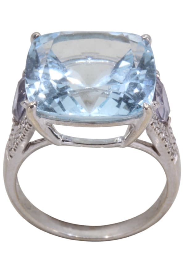 Bague Ancienne Topaze et Diamants